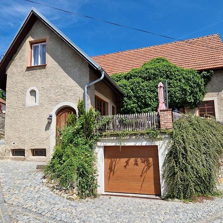 Amazing 5 Bedroom House Krumlov 82 - 4 Min Walk To Main Square Чески-Крумлов Экстерьер фото