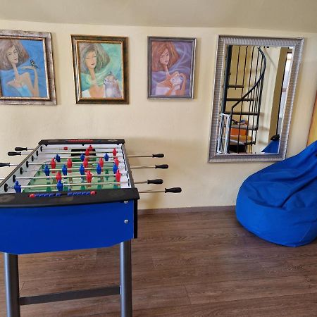Amazing 5 Bedroom House Krumlov 82 - 4 Min Walk To Main Square Чески-Крумлов Экстерьер фото