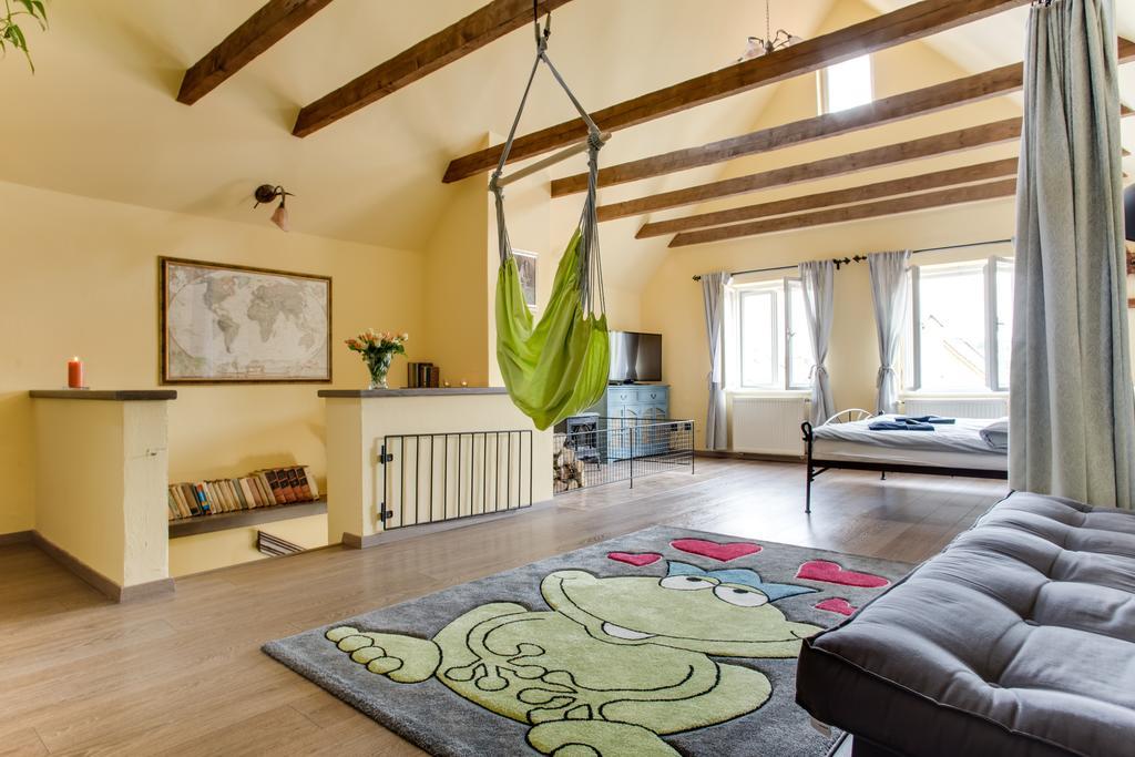 Amazing 5 Bedroom House Krumlov 82 - 4 Min Walk To Main Square Чески-Крумлов Экстерьер фото