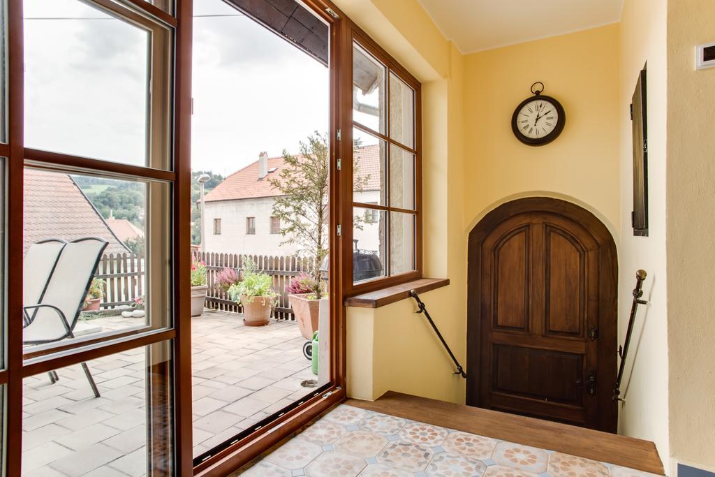 Amazing 5 Bedroom House Krumlov 82 - 4 Min Walk To Main Square Чески-Крумлов Экстерьер фото