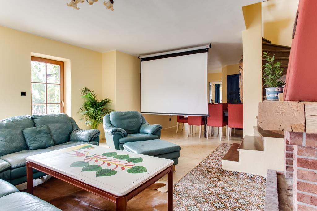 Amazing 5 Bedroom House Krumlov 82 - 4 Min Walk To Main Square Чески-Крумлов Экстерьер фото