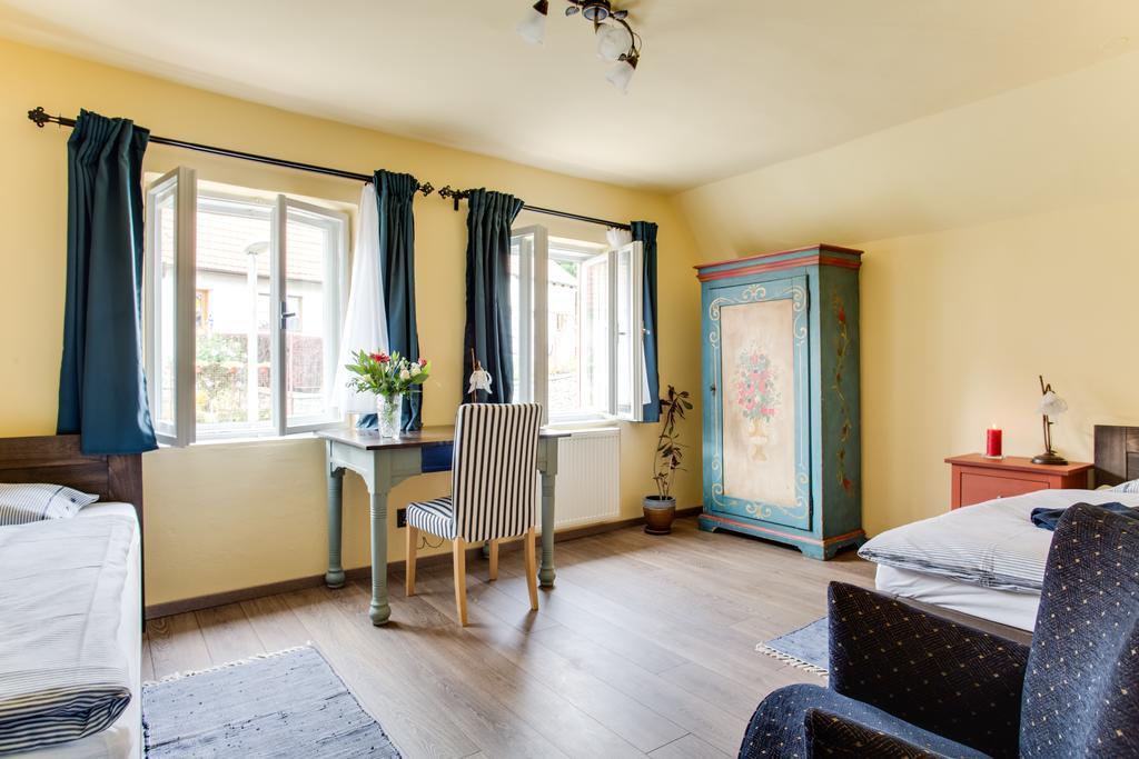 Amazing 5 Bedroom House Krumlov 82 - 4 Min Walk To Main Square Чески-Крумлов Экстерьер фото