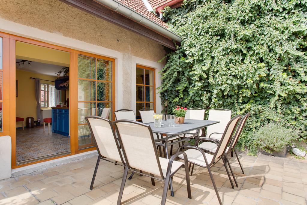 Amazing 5 Bedroom House Krumlov 82 - 4 Min Walk To Main Square Чески-Крумлов Экстерьер фото