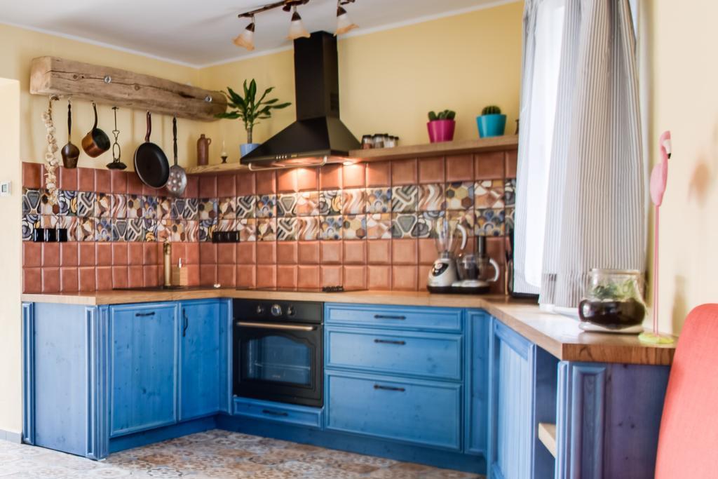Amazing 5 Bedroom House Krumlov 82 - 4 Min Walk To Main Square Чески-Крумлов Экстерьер фото